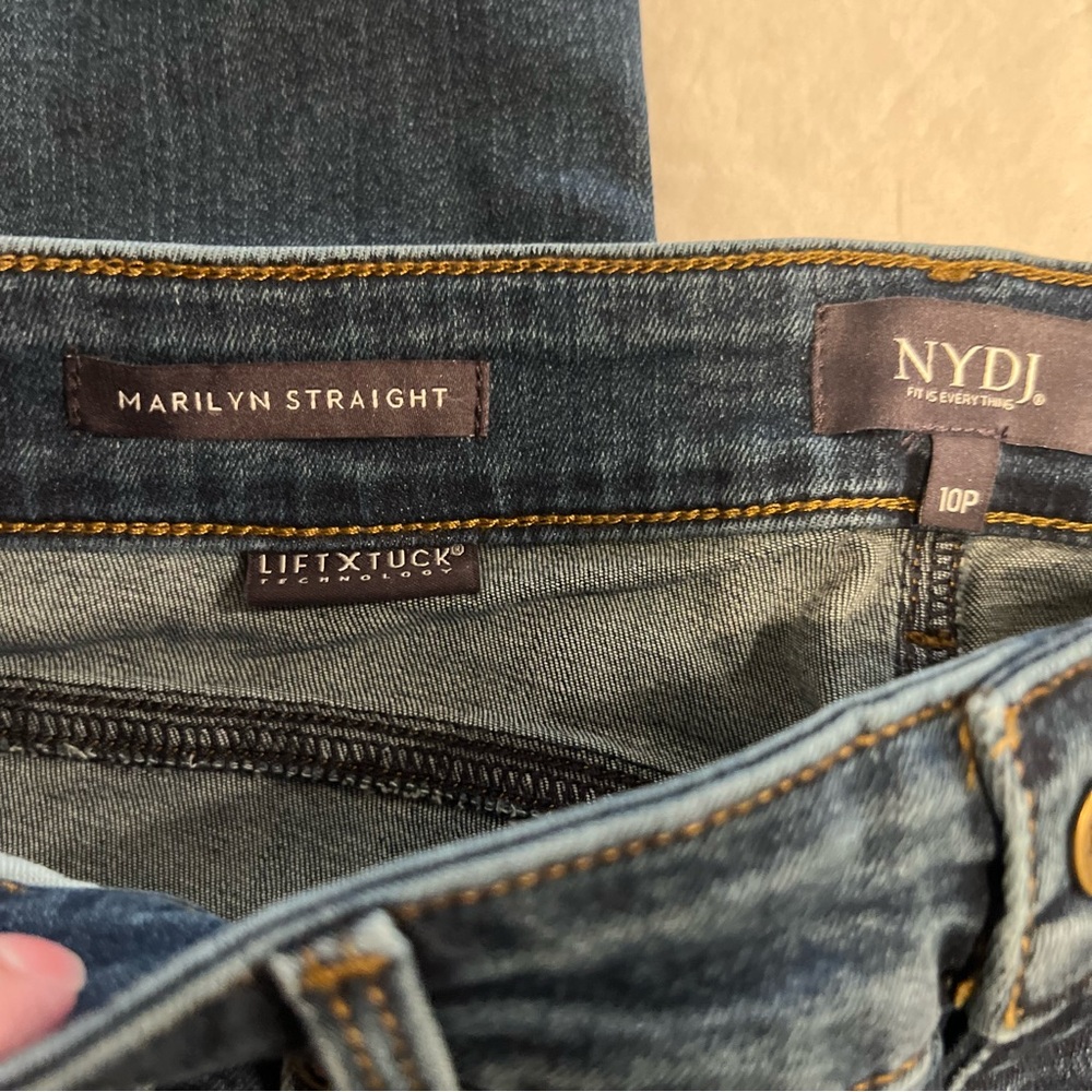 NYDJ Marilyn Straight Jeans in Cooper Wash - Size 10P (Petite) - Picture 4 of 11